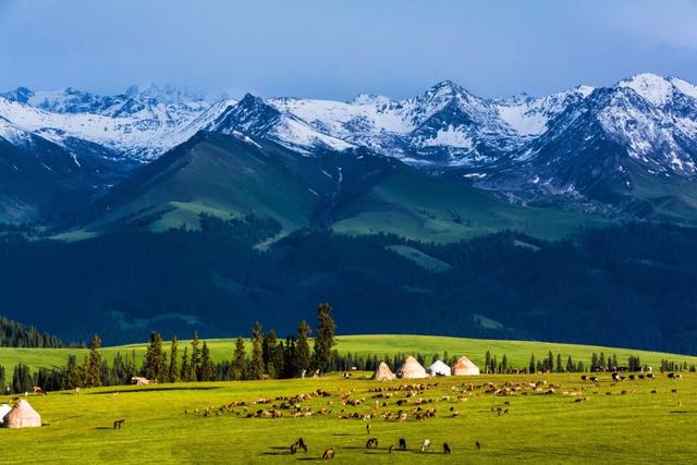 多元文化交融的边疆明珠——新疆